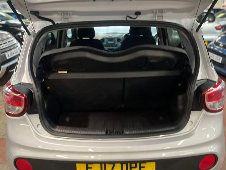 2017 Hyundai i10 1.2 Premium Euro 6 5dr HATCHBACK Petrol Manual