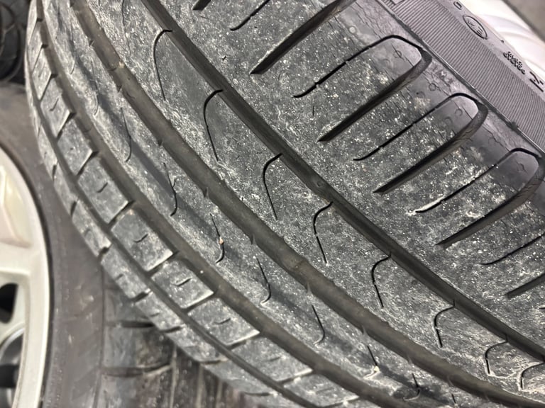 Audi wheels whit tires 18 inches 5x112