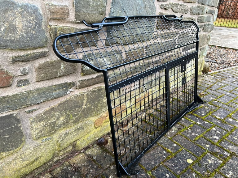 Range Rover Velar Dog Guard official Land Rover part 