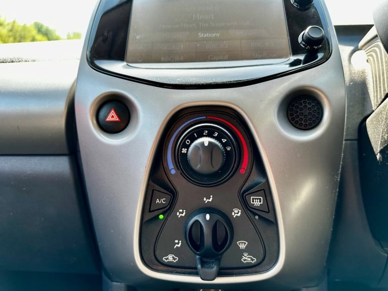 2017 Citroen C1 1.0 VTi Feel Hatchback 5dr Petrol Manual Euro 6 (68 ps) Hatchback Petrol Manual