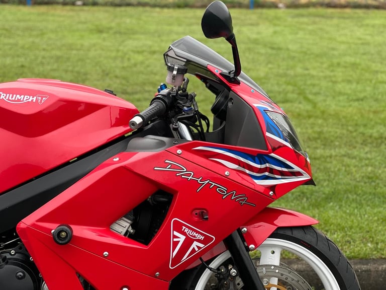 2005 Triumph Daytona 600 Sports bike - Project Non runner - Fast Delivery