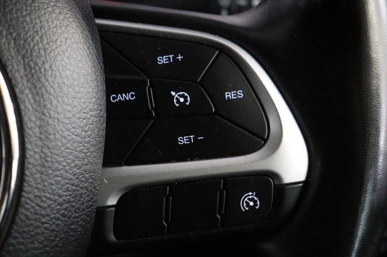 2021 Jeep Compass 1.4T MultiAirII S 5dr (SAT NAV, REV CAMERA) ESTATE Petrol Manual