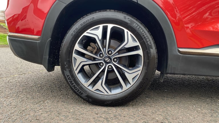 2019 Hyundai Santa Fe 2.2 CRDi Premium SE 5dr 4WD Auto ESTATE DIESEL Automatic