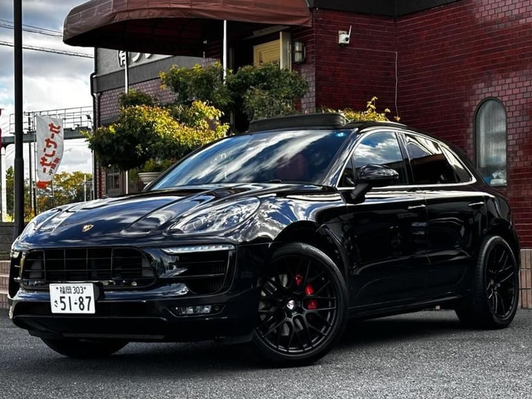 Used Porsche MACAN for Sale in London