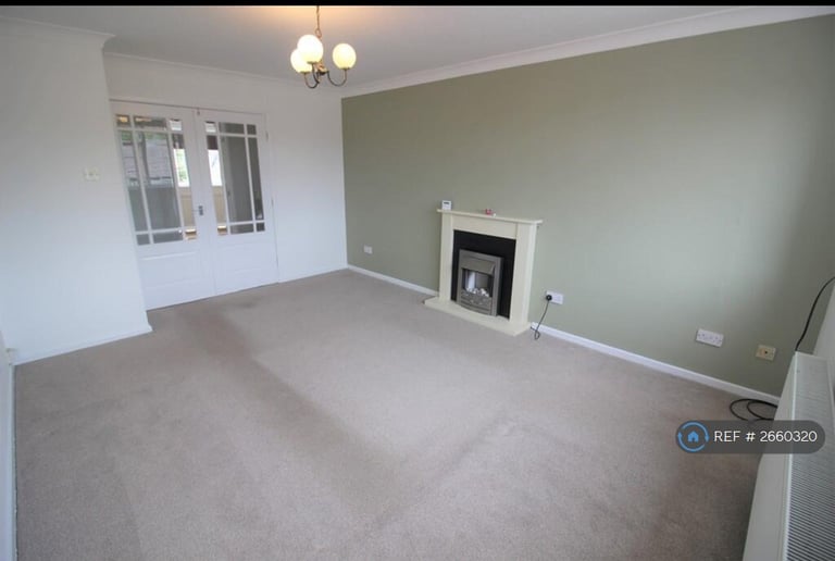 2 bedroom flat in St. Marys Court, Hollingworth, Hyde, SK14 (2 bed) (#2660320)