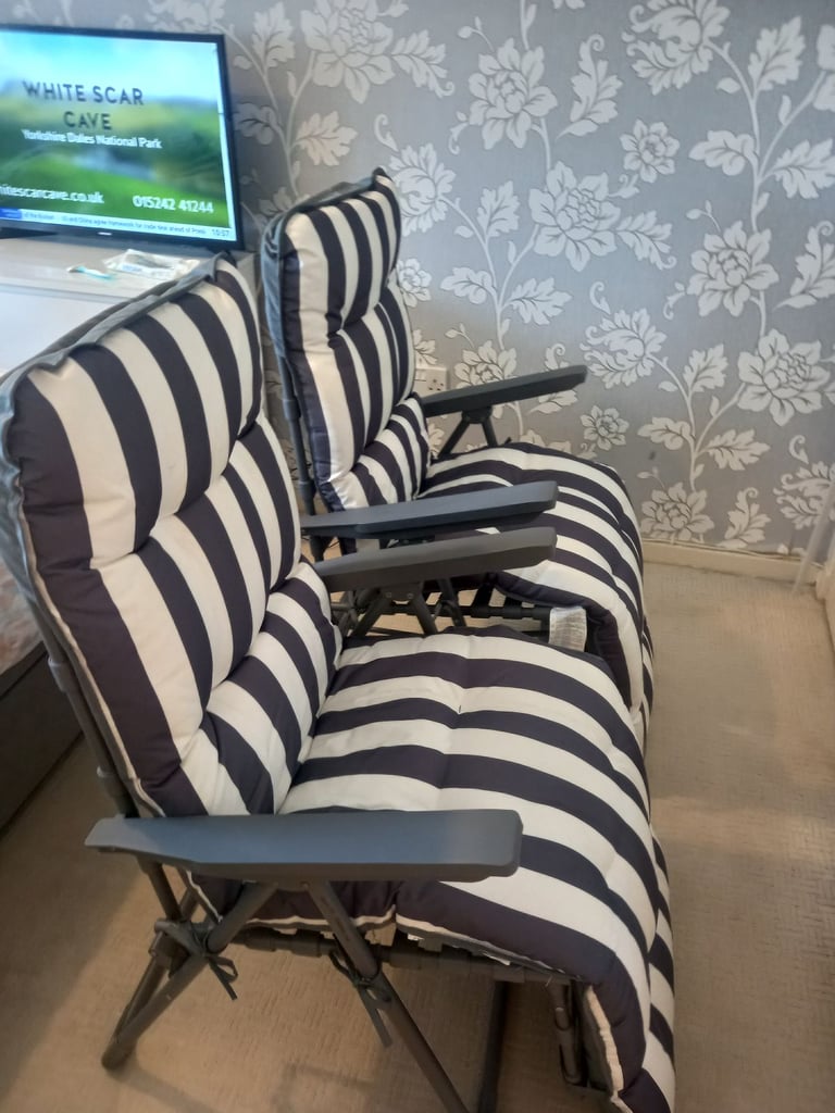 Sun loungers Stuff for Sale Gumtree