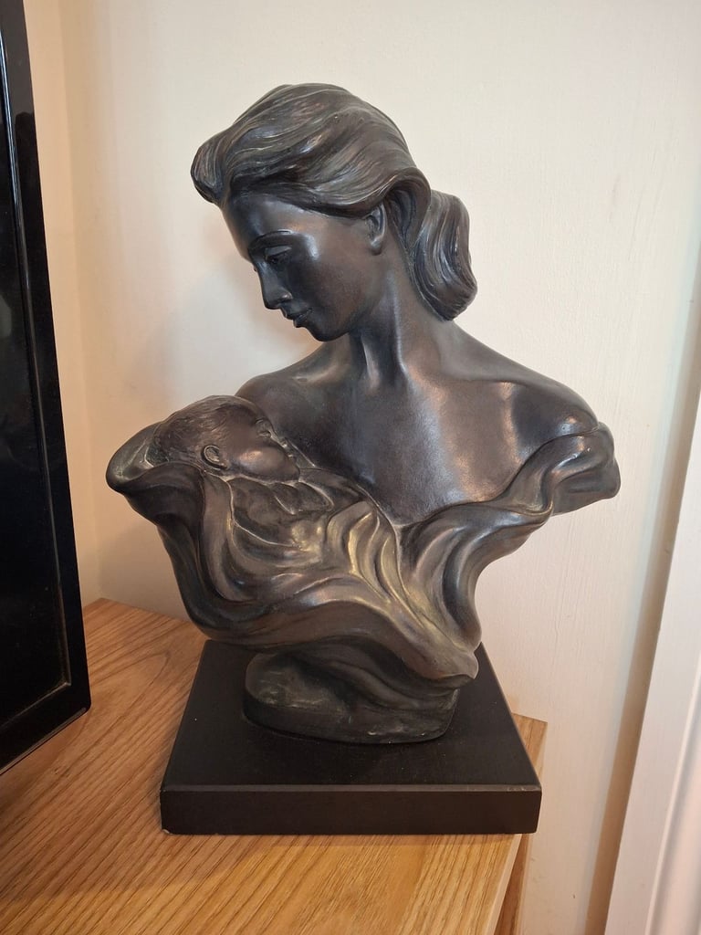 Austin Productions mother and child sculpture 