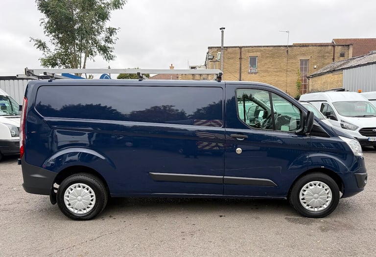 2013 Ford Transit Custom 2.2 TDCi 125ps Low Roof Trend Van PANEL VAN DIESEL Manual