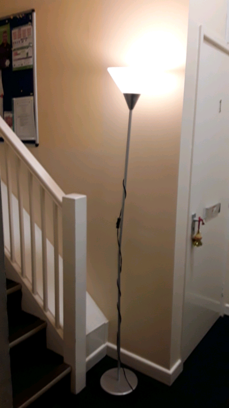 Light stand with Low Energy