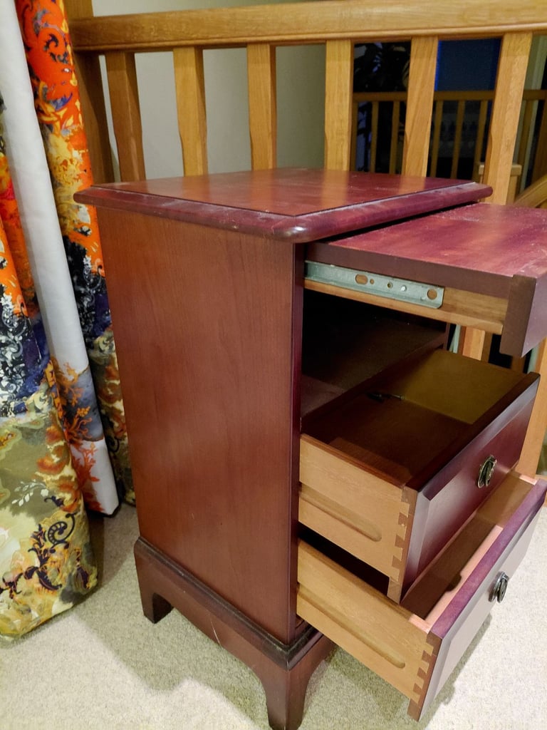 STAG vintage rare minstrel bedside chest.