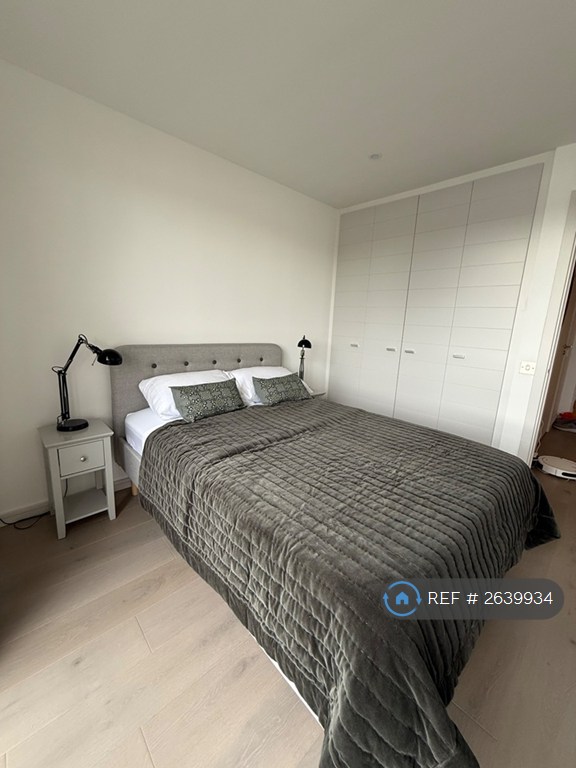 1 bedroom flat in Naxos Building, London, E14 (1 bed) (#2639934)