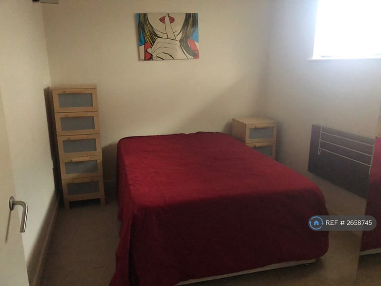 1 bedroom flat in Cross York Street, Leeds, LS2 (1 bed) (#2658745)