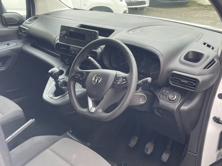 2022 Vauxhall Combo 2000 1.5 Turbo D 100ps H1 Dynamic Van [6 Speed] PANEL VAN Diesel Manual