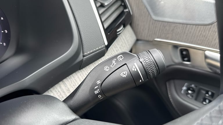 2024 Volvo XC90 2.0 B5P [250] Ultra Dark 5dr AWD Geartronic Petrol Estate Estate Petrol Automatic