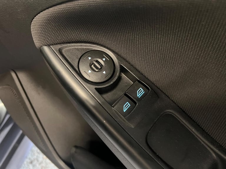 2014 Ford Focus 1.0T EcoBoost Zetec S Euro 5 (s/s) 5dr HATCHBACK Petrol Manual