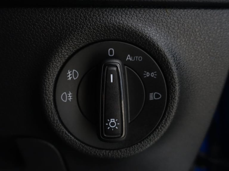 2021 Skoda Karoq 2.0 TDI SE Drive SUV 5dr Diesel DSG Euro 6 (s/s) (116 ps) ESTATE Diesel Automatic