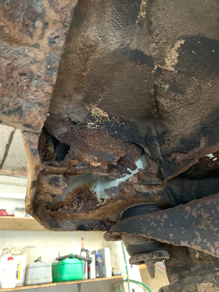 2015 Suzuki Jimny 1.3 VVT SZ4 Auto One Owner, 40k Fully fabricated and protected underside,  ESTA...