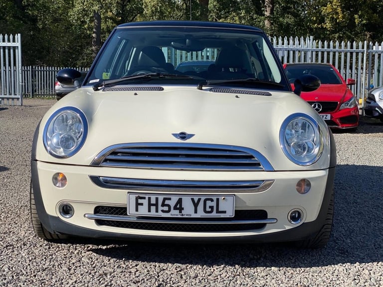 2005 MINI Hatch 1.6 Cooper Hatchback 3dr Petrol Manual Euro 4 (116 bhp) Hatchback Petrol Manual