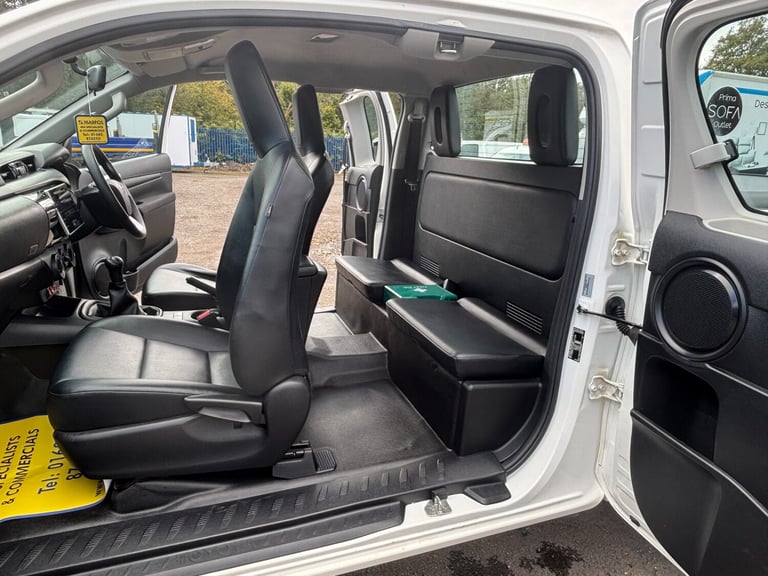 2020 Toyota Hilux 150 PS AWD Active Extra Cab Pick Up 2.4 D-4D  PICK UP Diesel Manual