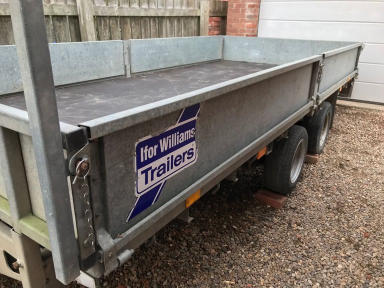 Ifor Williams 14ft Trailer