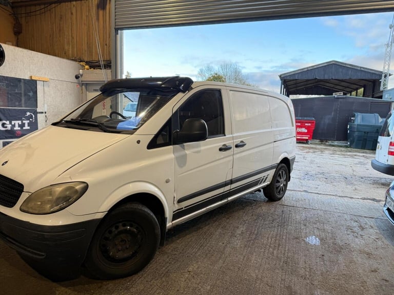 MERCEDES-BENZ VITO 2.1 111CDI Compact Panel Van SWB 5dr 2009