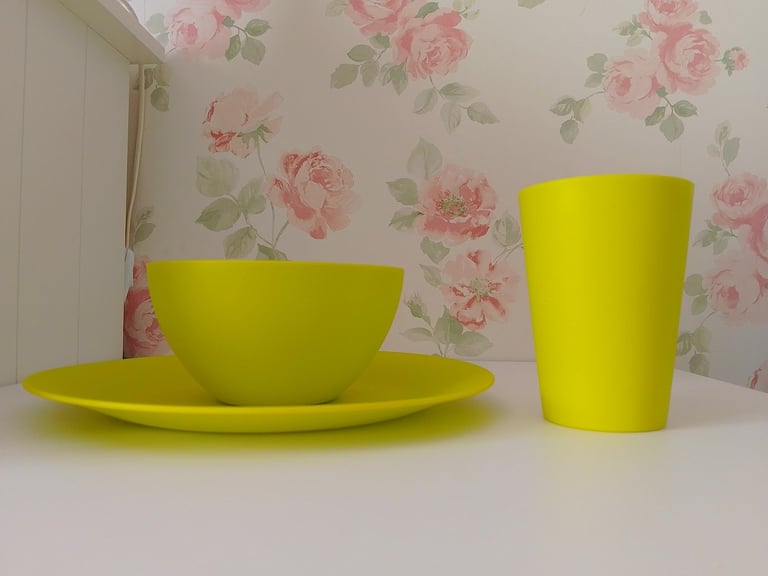 image for M&S CHILDRENS 24 PIECE DINNER SET