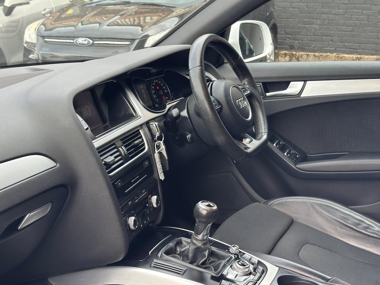 2015 Audi A4 1.8 TFSI S line Euro 6 (s/s) 4dr (Nav) SALOON Petrol Manual