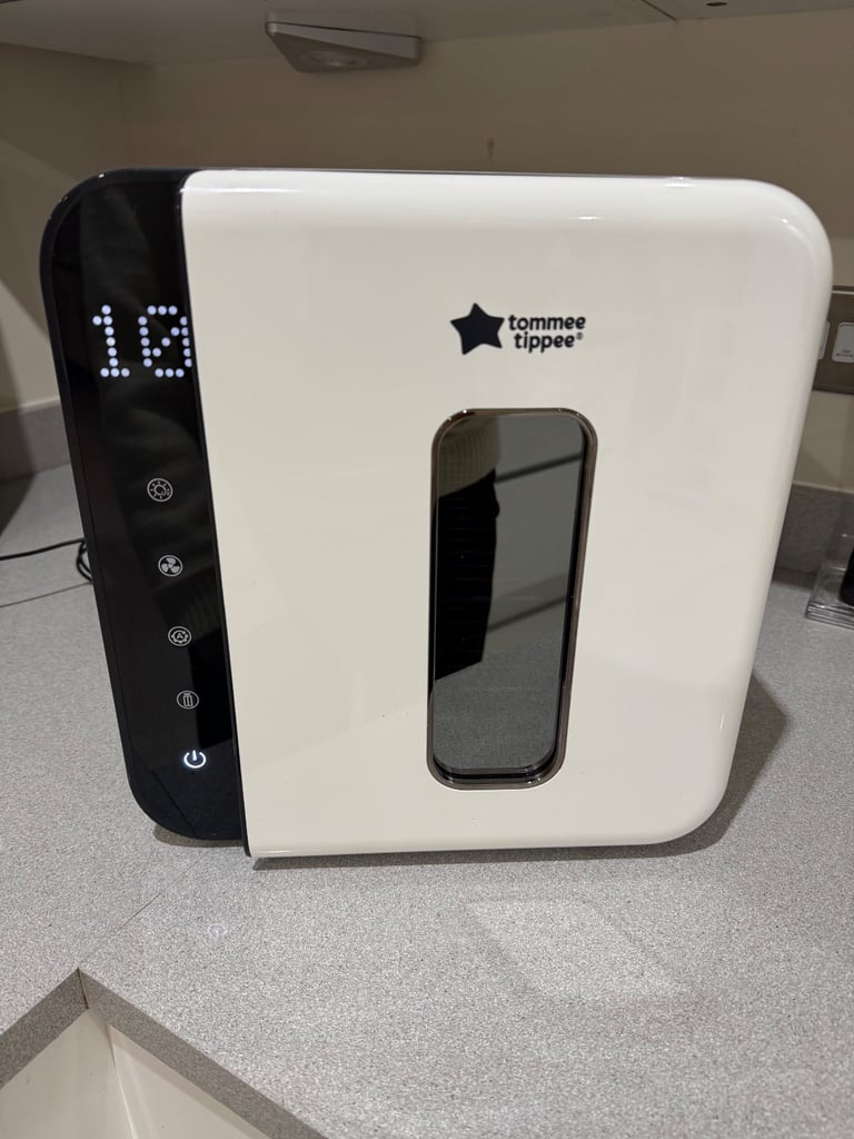 image for Tommee Tippee UV Steriliser