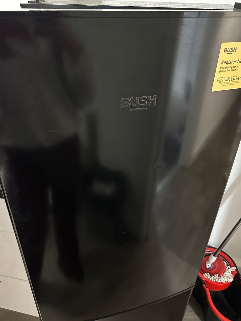Medium fridge freezer 