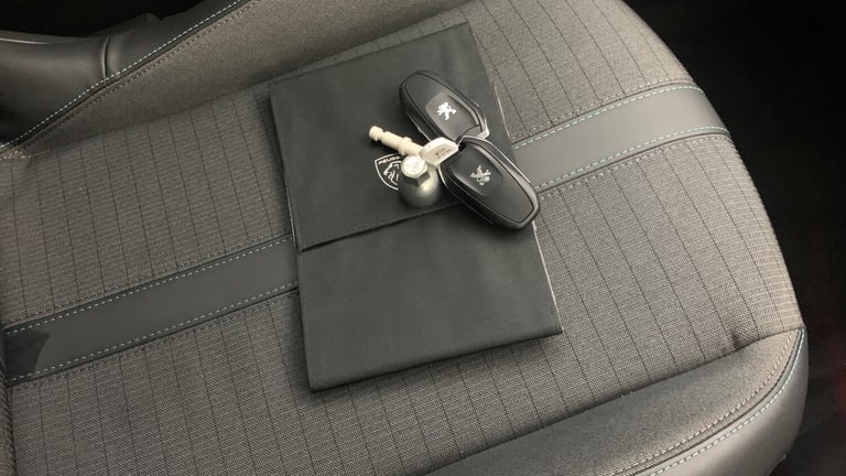 2022 Peugeot 2008 1.2 PureTech Allure Premium SUV 5dr Petrol Manual Euro 6 (s/s) (100 ps) SUV Pet...