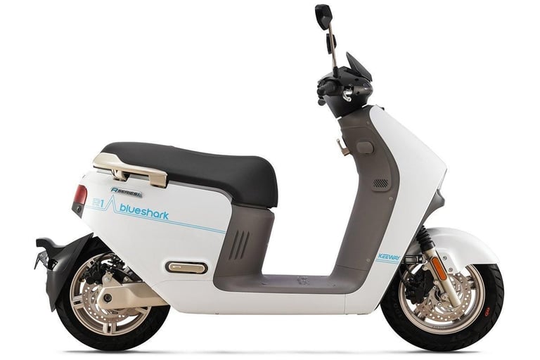Keeway 50cc Moped Scooter Equivalent Road Legal Blueshark 45 For Sale