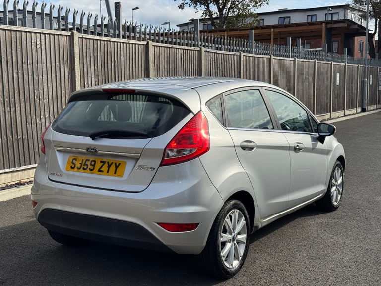 2009 Ford Fiesta 1.4 Zetec 5dr HATCHBACK Petrol Manual