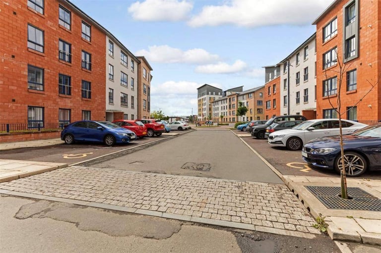TO LET - Modern 2 Bedroom apartment in RICHMOND GATE (walking distance from Glasgow city centre)