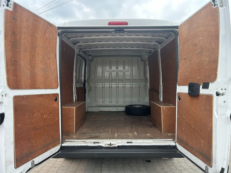 2021 Peugeot Boxer 2.2 BlueHDi 333 Professional Panel Van 5dr Diesel Manual L1 H1 Euro 6 (s/s) PA...
