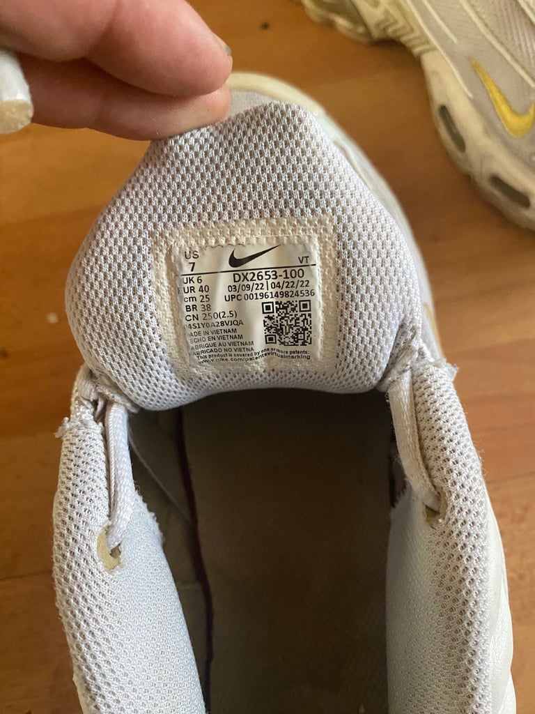 Nike TN Air Max Plus (White/Gold) Unisex