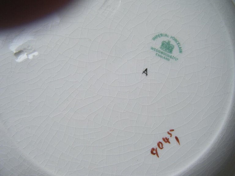 Wedgwood & Co Ltd Imperial Porcelain x 8 Pieces (Patterns 9045 & 9054, circa 1906 / 1907)