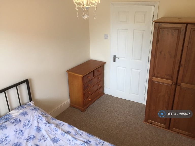 5 bedroom house in Abbott Road, Bournemouth, BH9 (5 bed) (#2665675)