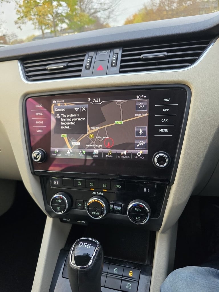 2017 Skoda Octavia 1.6 TDI SE L Estate 5dr Diesel DSG Euro 6 (s/s) (115 ps) Estate Diesel Automatic