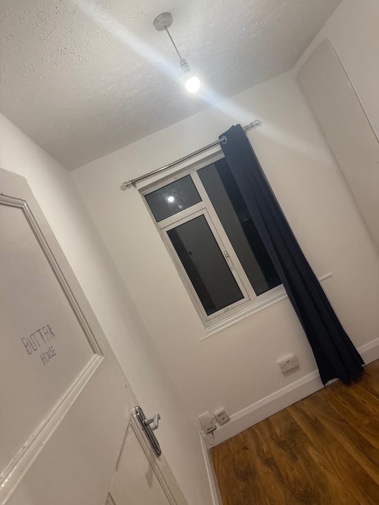 2 Bedroom first Floor Maisonette (Flat) is available to rent in Hayes UB4 