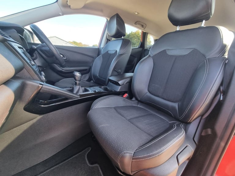 2015 Renault Kadjar 1.6 dCi Dynamique S Nav Euro 6 (s/s) 5dr HATCHBACK Diesel Manual