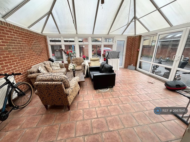 1 bedroom in High Street, Hanham, Bristol, BS15 (#2667845)