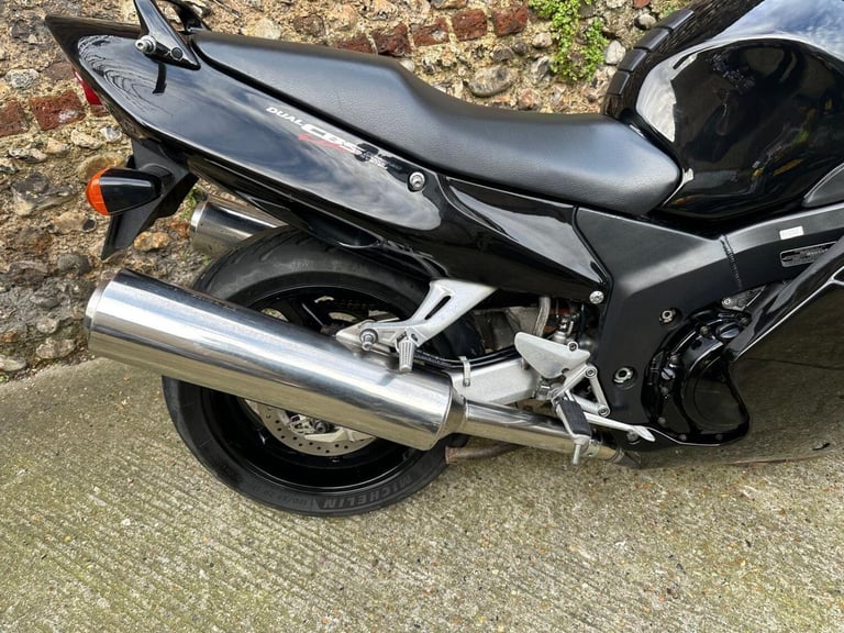HONDA CBR1100XX SUPER BLACKBIRD - 1999 Petrol Manual in Black