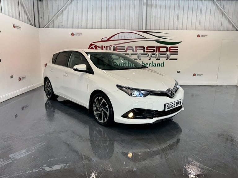 2015 Toyota Auris 1.2 VVT-i Design Hatchback 5dr Petrol Manual Euro 6 (s/s) (116 ps) Hatchback Pe...