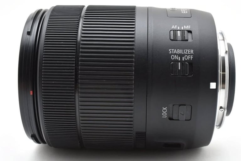 Canon EF-S 3.5-5.6/18-135 IS USM Zoom Lens