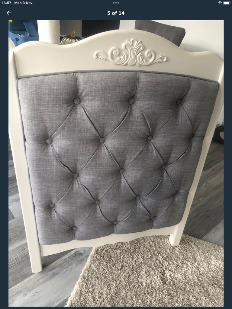 Cot stunning quick sale ❤️