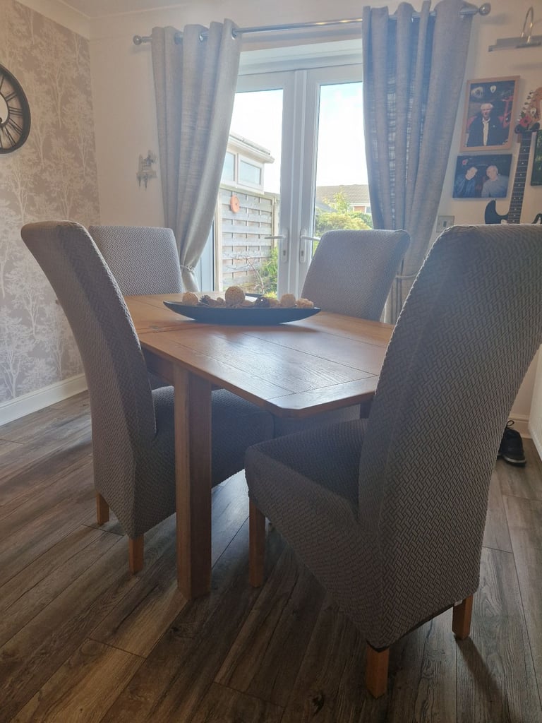 Harveys dining table and chairs