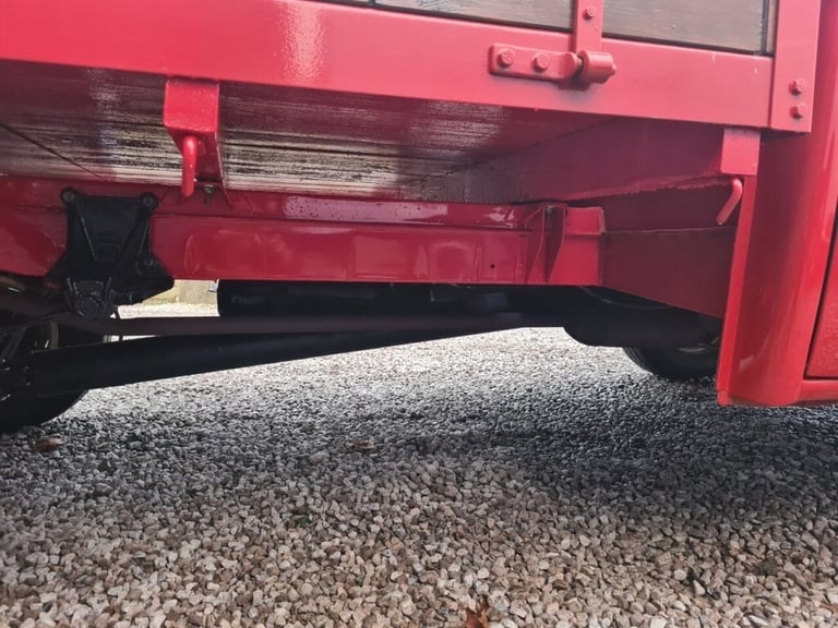 Mk1 TRANSIT 1968 DROPSIDE FULLY RESTORED  1.6V4 INSIDE AND OUT