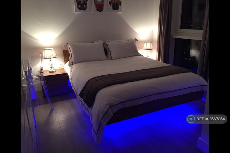 1 bedroom in Oslo Tower, London, SE8 (#2667064)