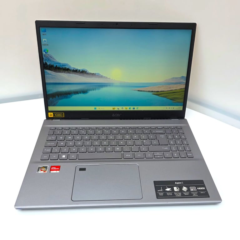 Acer Aspire 5 Ryzen 7 5825U 16GB RAM 750GB SSD Radeon GPU Laptop Gaming