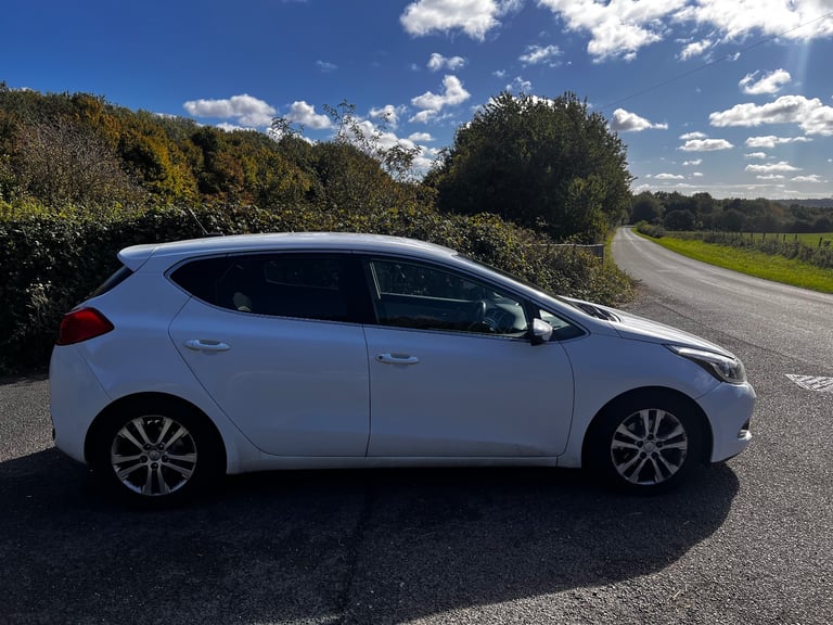 Kia, CEED, Hatchback, 2013, Manual, 1582 (cc), 5 doors ***£20 ROAD TAX*** HUGE SPEC
